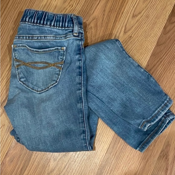 Abercrombie Kids Jeggings size 9/10 Slim Pull On Elastic Skinny Denim Jeans